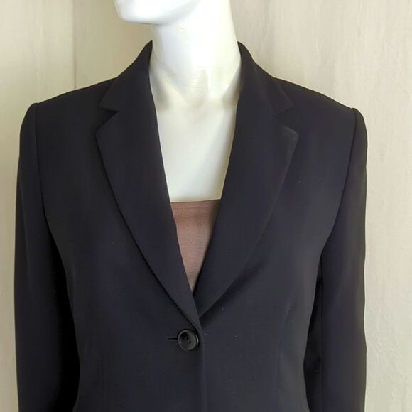 Tahari Black Blazer Suit Jacket NWOT Size 4 - Picture 2 of 7